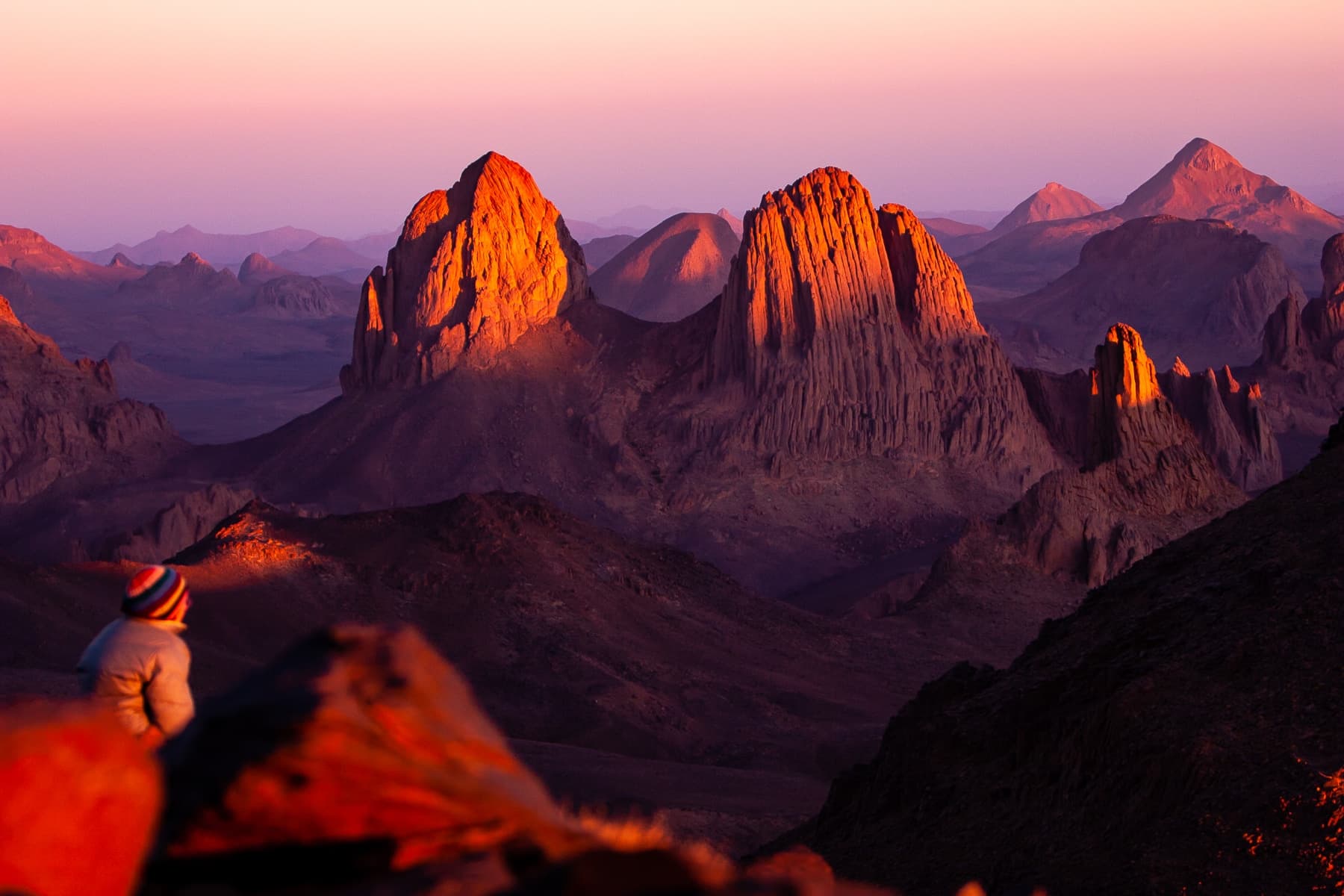 Vols et voyage à Tamanrasset (Algérie)